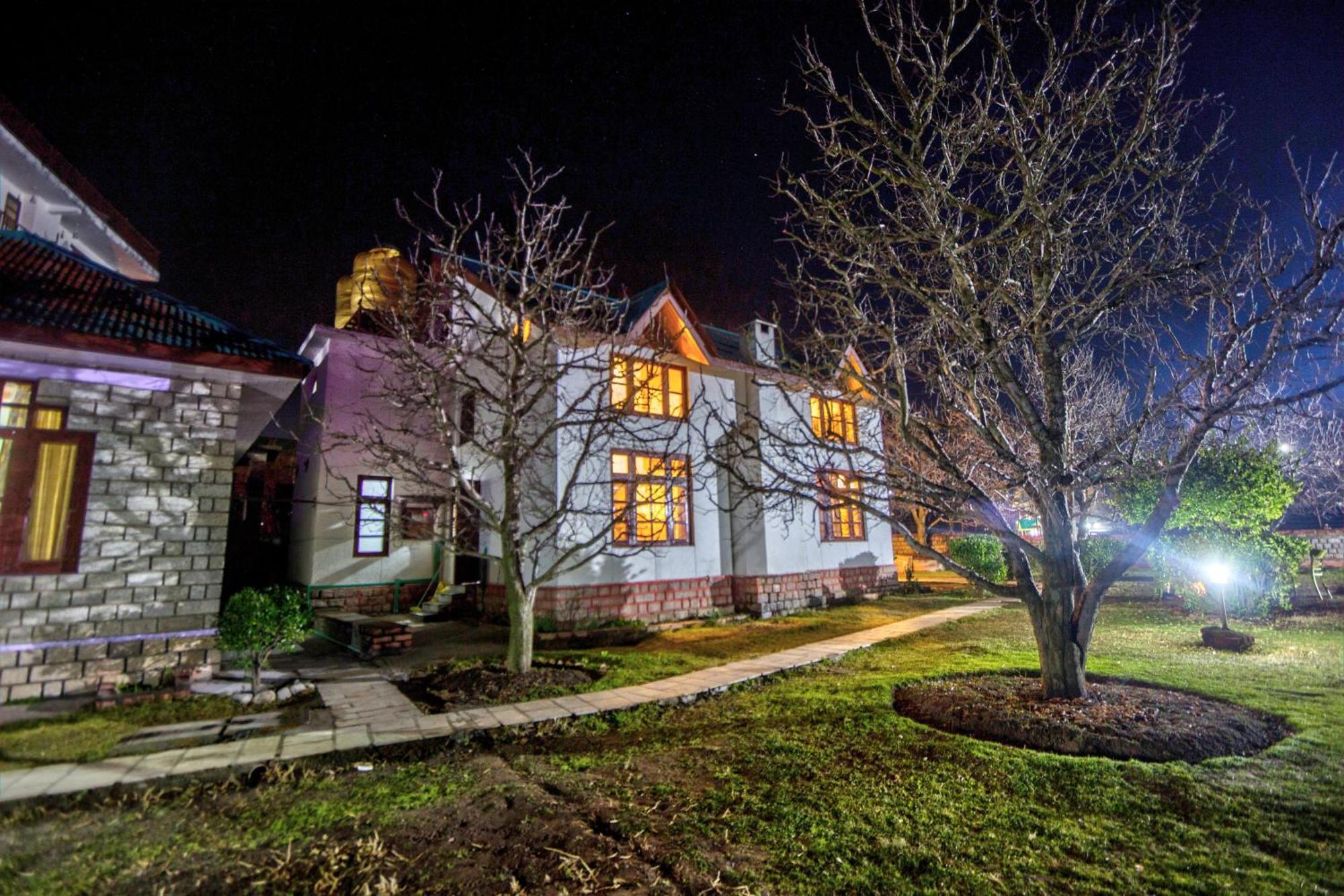 Nature House Villa Manāli Exterior foto